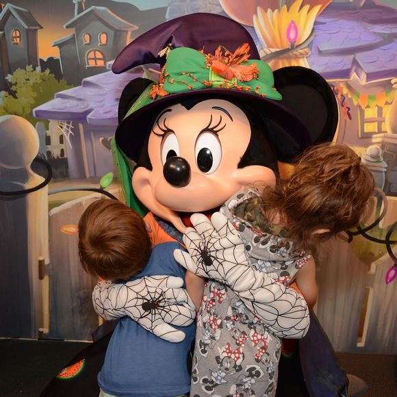 Meet your Posher, Megan - Picture 1 of 1